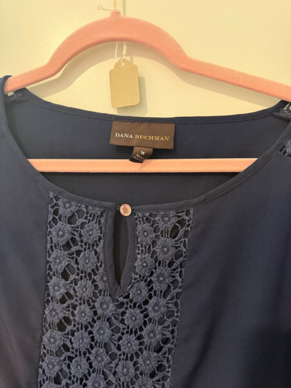 Dana Buchman Navy Crochet Blouse Size M - Picture 2 of 3